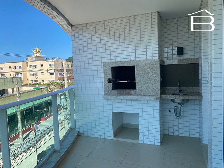233 - Apartamento Frente Avenida em Bombinhas