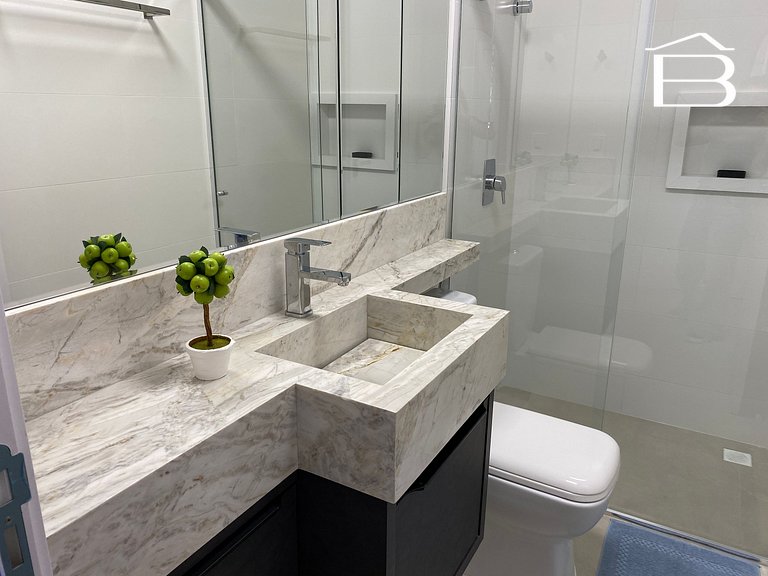 129 - Apartamento a 50 metros do mar