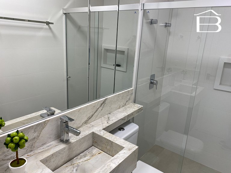129 - Apartamento a 50 metros do mar