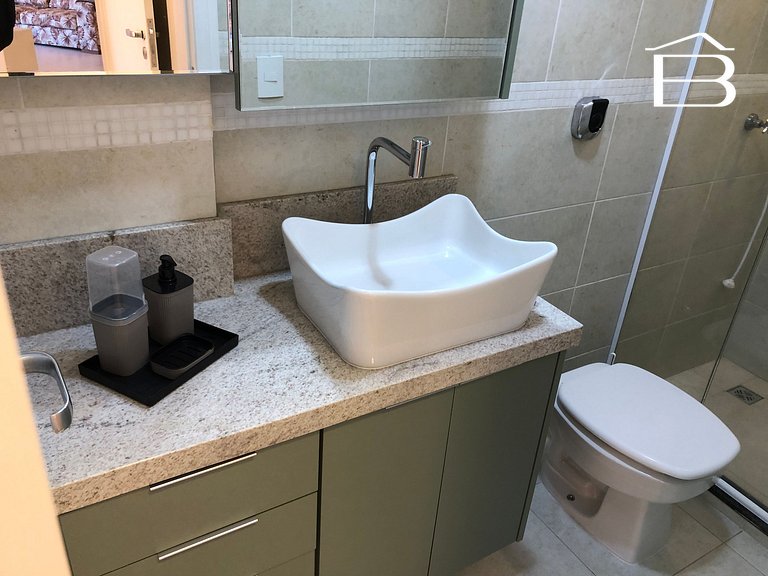 467 - Apartamento 3 quartos para 6 pessoas Bombas