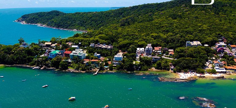 010 - Triplex frente mar até 10 pessoas na Praia da Lagoinha