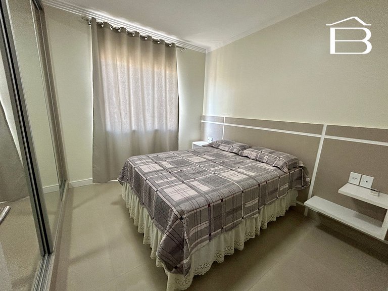 003 - Apartamento confortável com 3 quartos em Bombinhas!