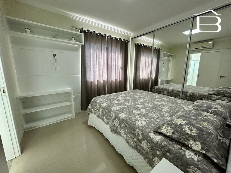 003 - Apartamento confortável com 3 quartos em Bombinhas!