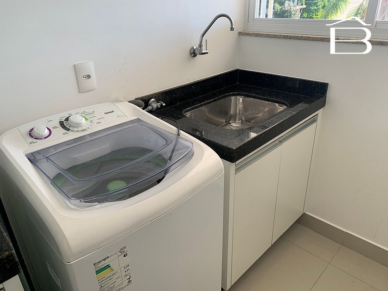 461A - Apartamento com vista mar. Praia da Lagoinha Bombinha