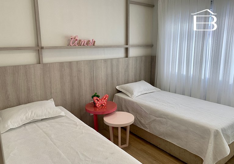 127C - Apartamento para 6 pessoas frente mar praia de Bombas