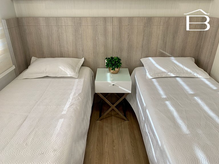 127C - Apartamento para 6 pessoas frente mar praia de Bombas