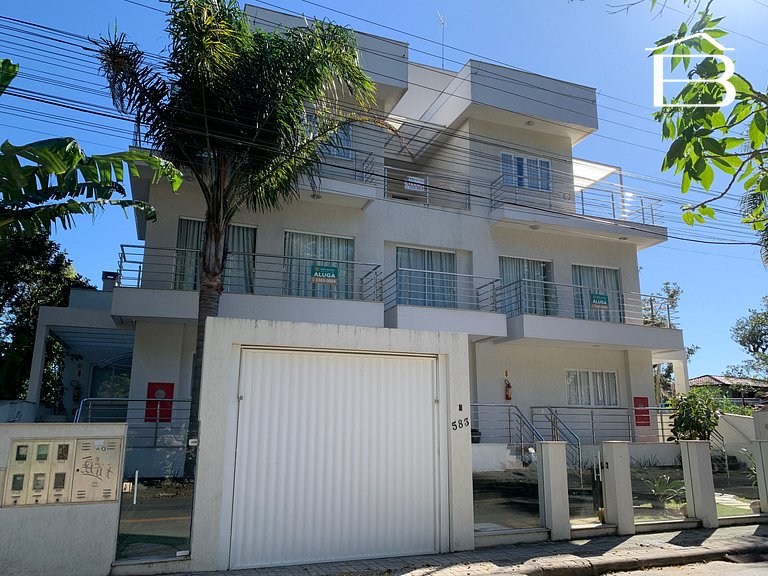 010 - Triplex frente mar até 10 pessoas na Praia da Lagoinha