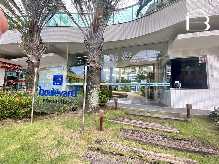 233A - Boulevard Bombinhas 06 pessoas com piscina