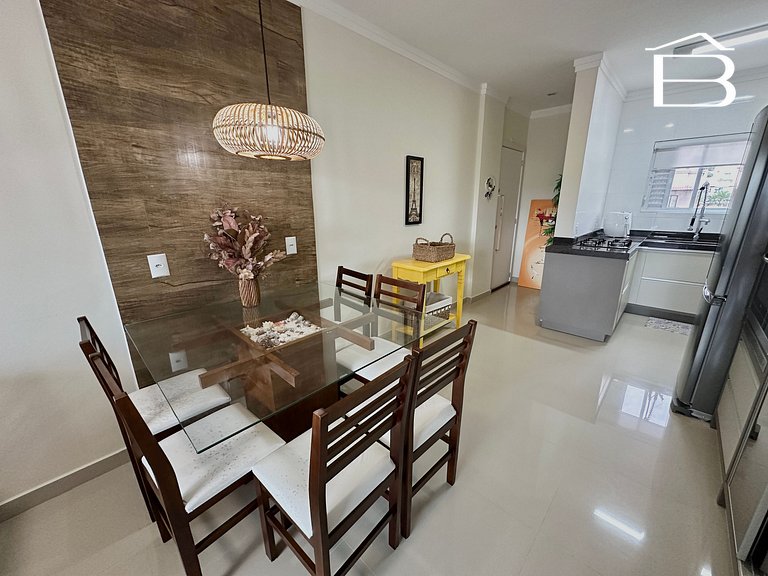 064 - Apartamento 7 pessoas praia de Bombinhas