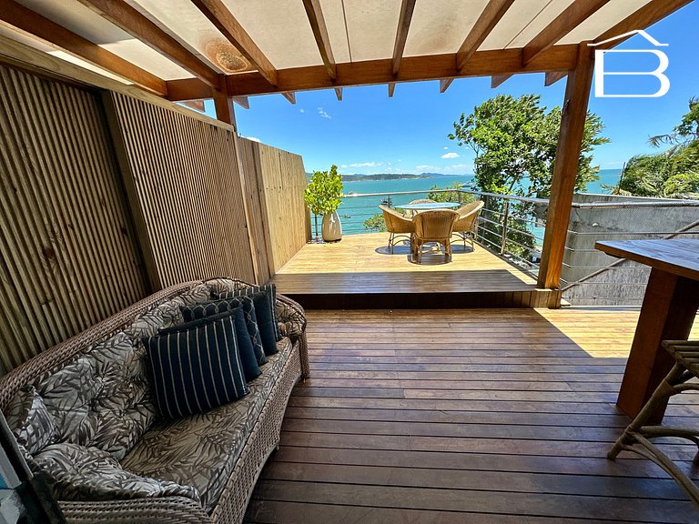 010 - Triplex frente mar até 10 pessoas na Praia da Lagoinha