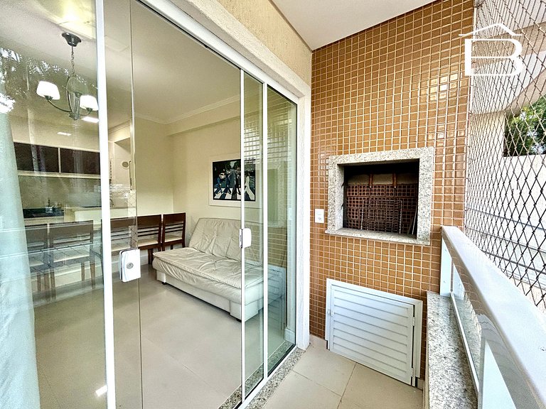 074B - Apartamento na praia central de Bombinhas!