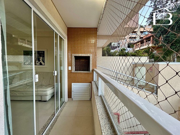 074B - Apartamento na praia central de Bombinhas!