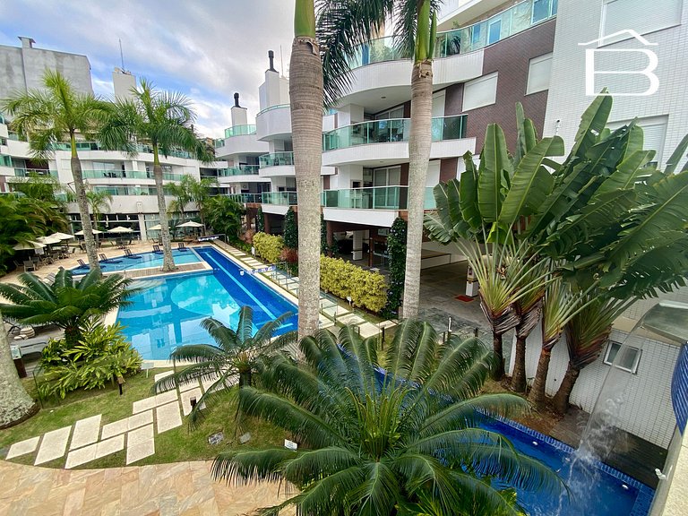 233 - Apartamento Frente Avenida em Bombinhas