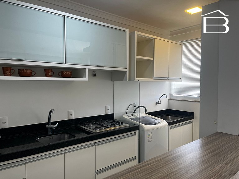 461A - Apartamento com vista mar. Praia da Lagoinha Bombinha