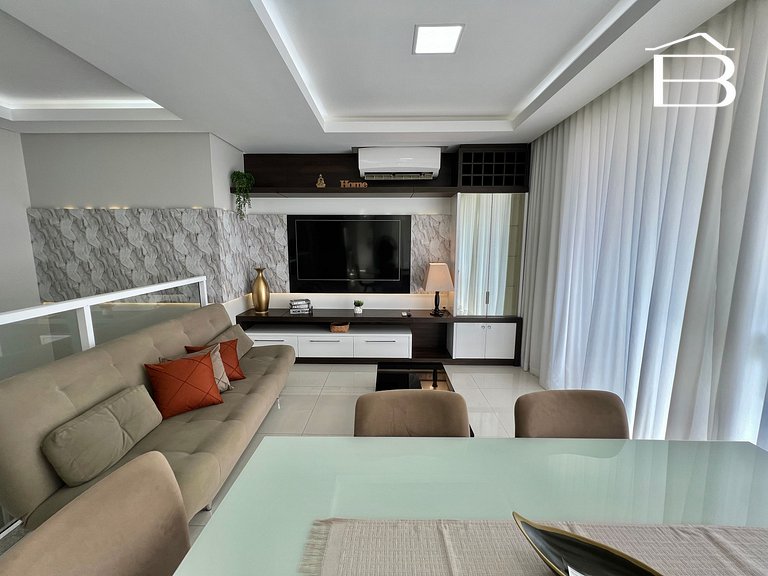 133 - Jacuzzi Privativa e vista mar em Bombinhas