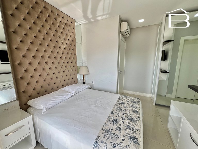 133 - Jacuzzi Privativa e vista mar em Bombinhas