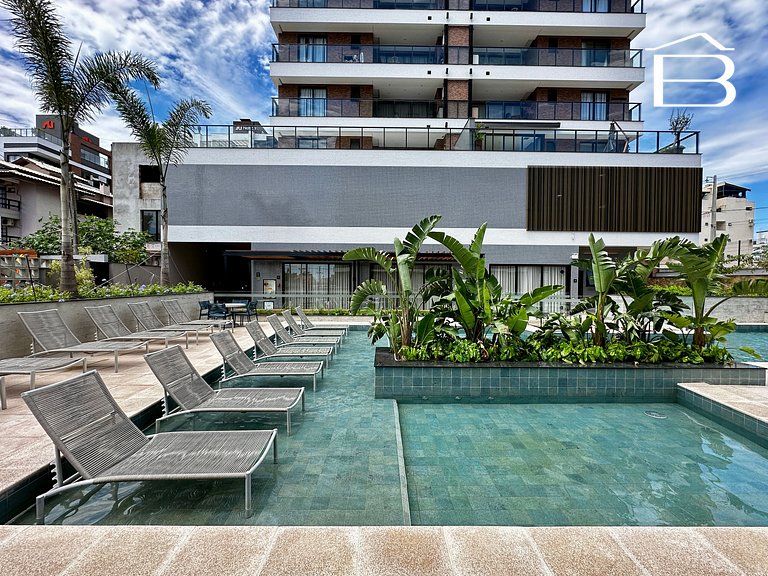 037 - Apartamento para 6 pessoas com piscina