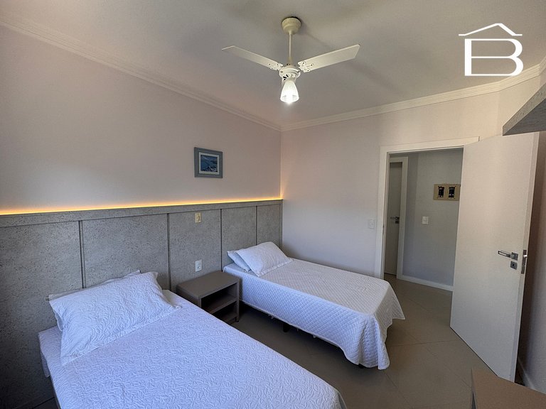 076 - Apartamento próximo a praia de 4 ilhas