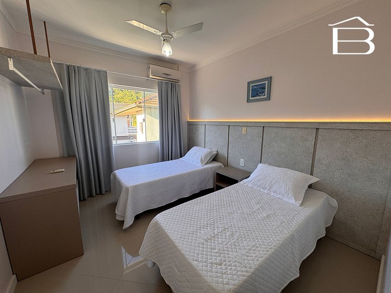 076 - Apartamento próximo a praia de 4 ilhas