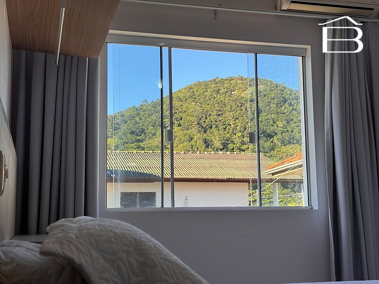 076 - Apartamento próximo a praia de 4 ilhas