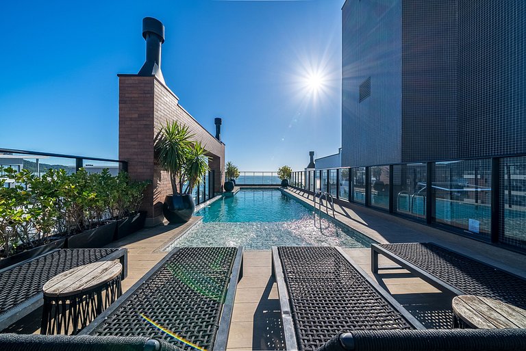 Villa Francione 501 – Loft de Alto Padrão com Piscina no Roo