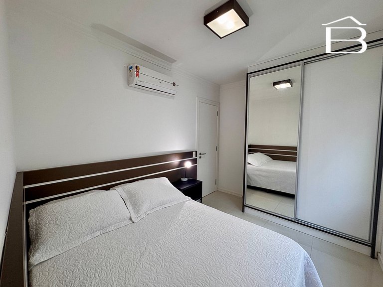 078A - Apartamento 2 quartos em 4 Ilhas Bombinhas