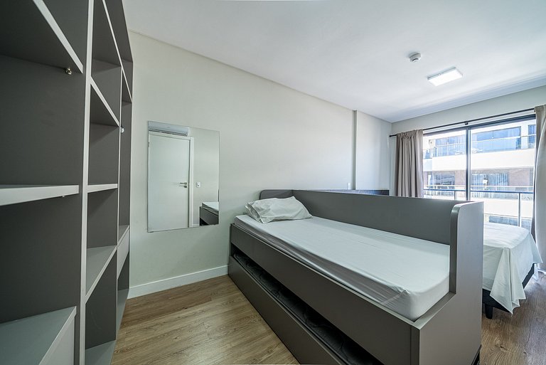 Villa Francione 501 – Loft de Alto Padrão com Piscina no Roo