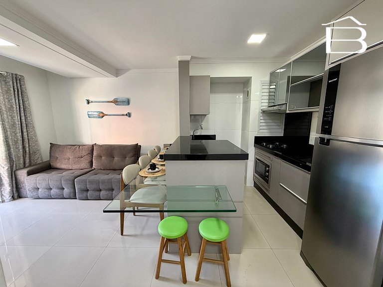 130 - Apartamento com vaga dupla e 2 quartos Praia di Capri