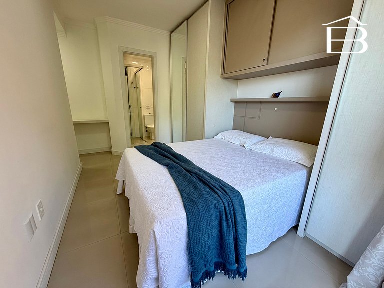 130 - Apartamento com vaga dupla e 2 quartos Praia di Capri