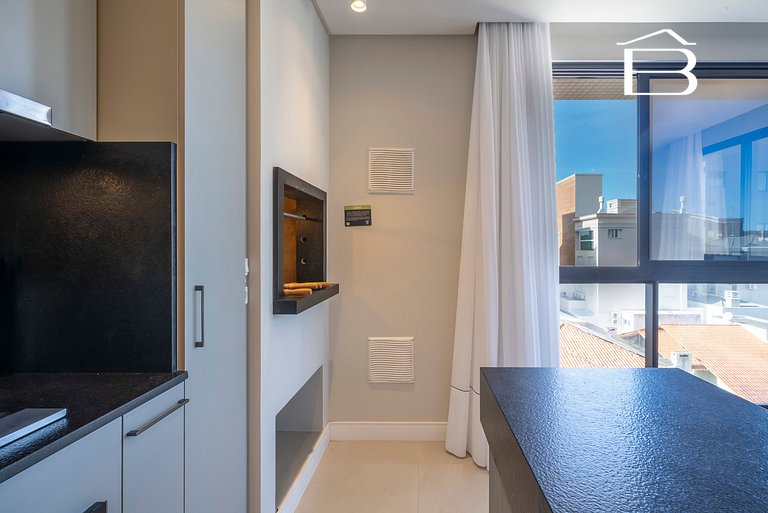 Leme 208 – Apartamento novíssimo a poucos metros do mar em B