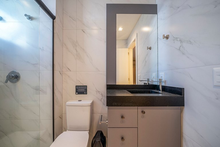 Leme 208 - Novíssimo Apartamento a Metros do Mar em Bombas