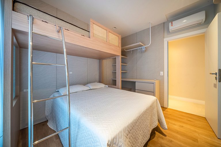 Leme 208 - Novíssimo Apartamento a Metros do Mar em Bombas
