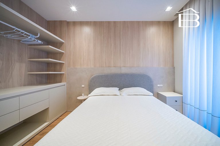 Leme 208 – Apartamento novíssimo a poucos metros do mar em B