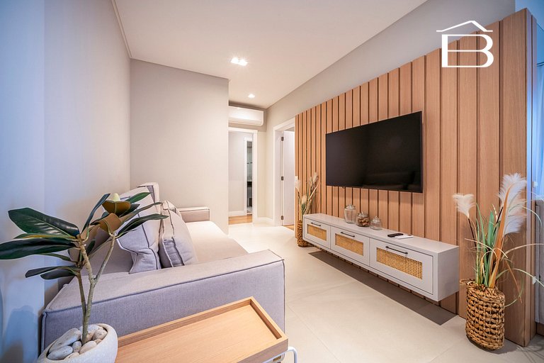 Leme 106 – Apartamento novíssimo a poucos metros do mar em B
