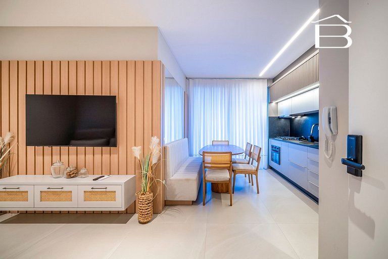 Leme 106 – Apartamento novíssimo a poucos metros do mar em B