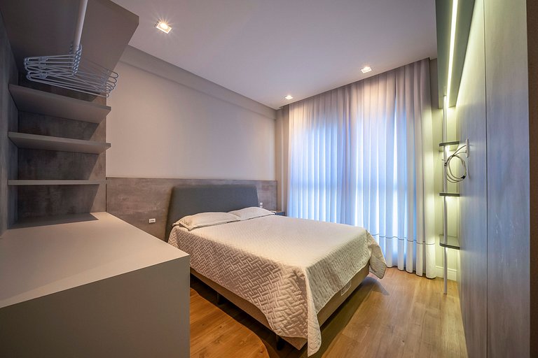 Leme 106 - Novíssimo Apartamento a Poucos Metros do Mar em B