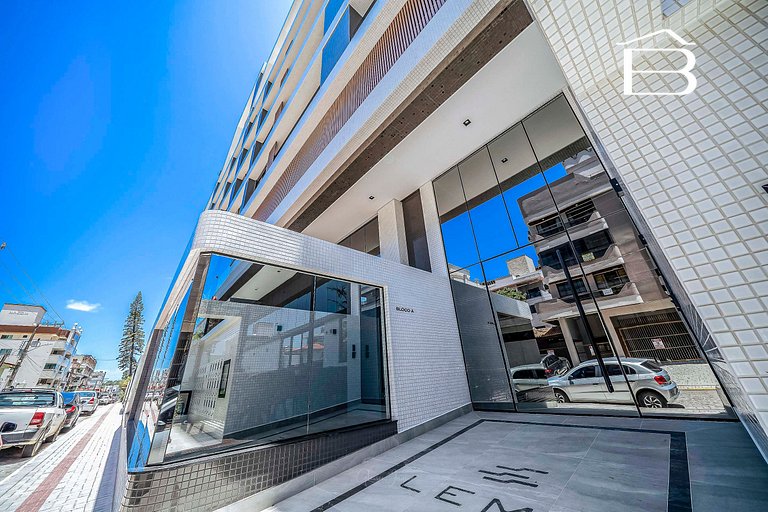 Leme 106 – Apartamento novíssimo a poucos metros do mar em B