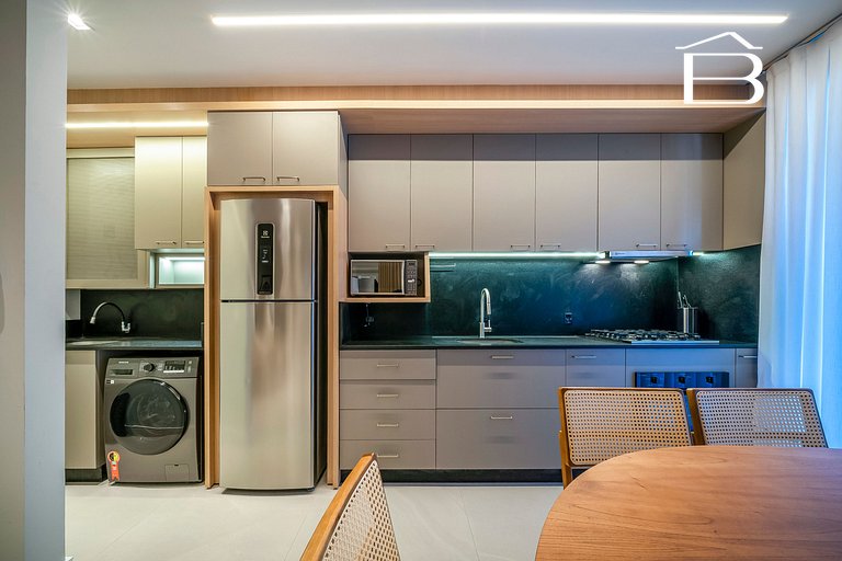 Leme 107 – Apartamento novíssimo a poucos metros do mar em B