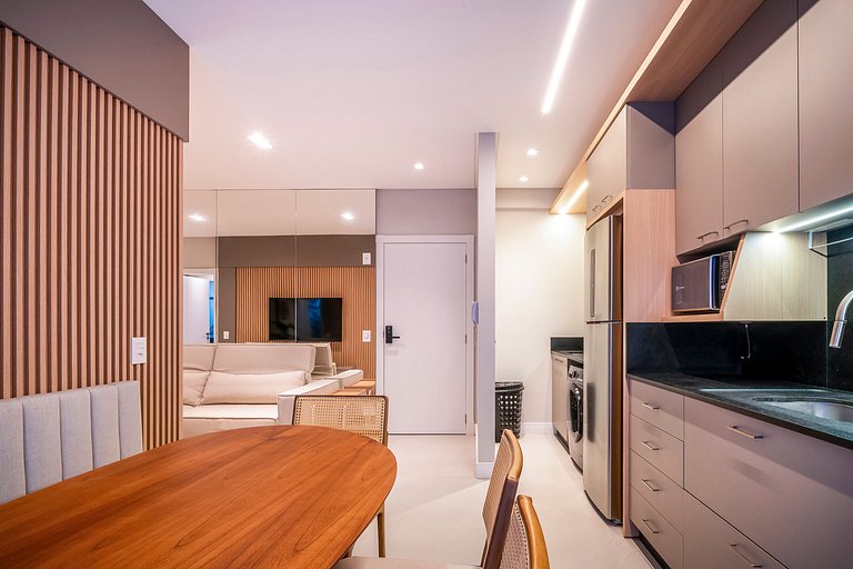 Leme 107 - Novíssimo Apartamento a Poucos Metros do Mar em B