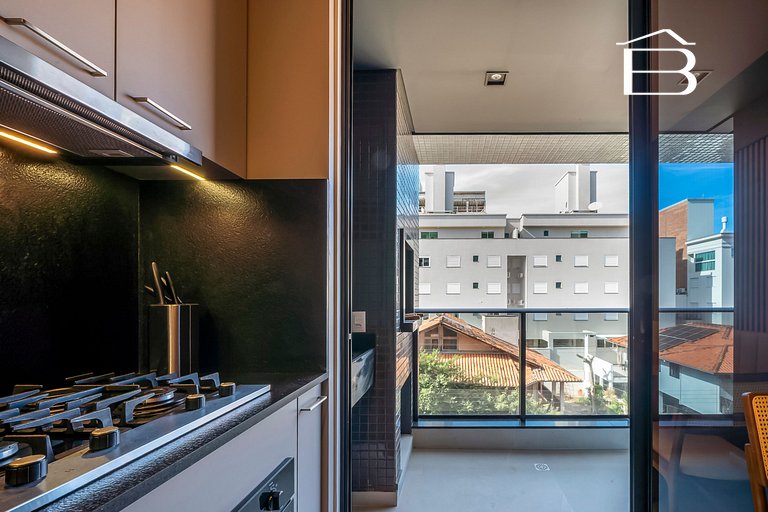 Leme 107 – Apartamento novíssimo a poucos metros do mar em B