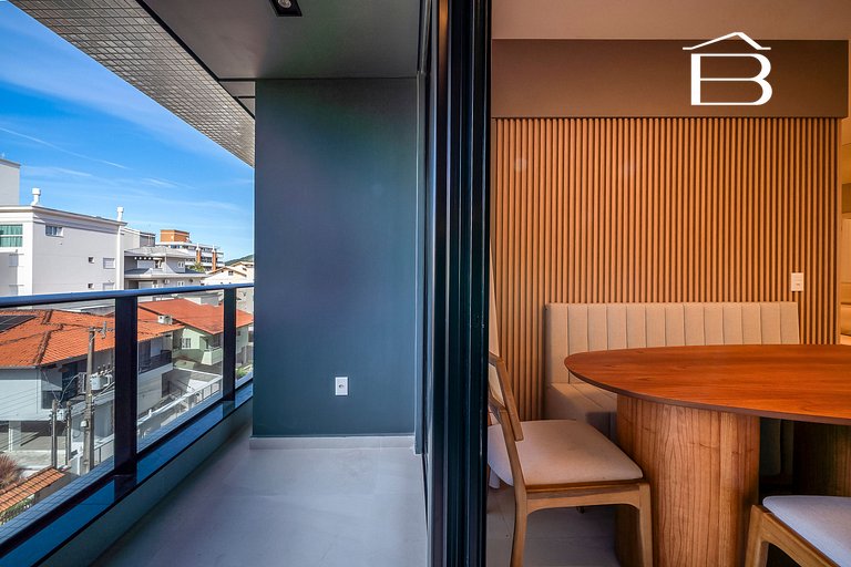 Leme 107 – Apartamento novíssimo a poucos metros do mar em B