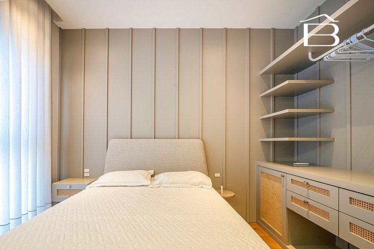 Leme 107 – Apartamento novíssimo a poucos metros do mar em B