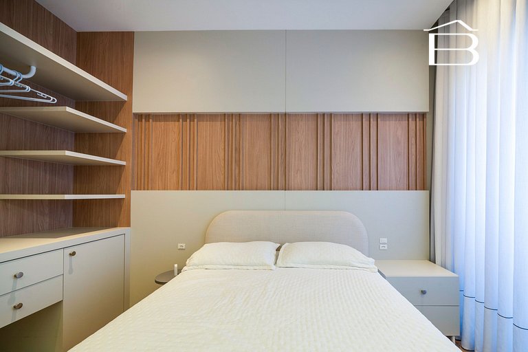 Leme 107 – Apartamento novíssimo a poucos metros do mar em B