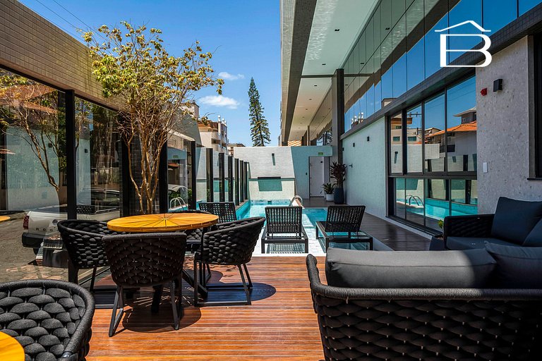 Leme 107 – Apartamento novíssimo a poucos metros do mar em B