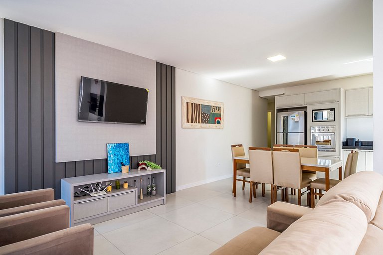 Djalma 105 - Apartamento Amplo com 3 Suítes no Centro de Bom