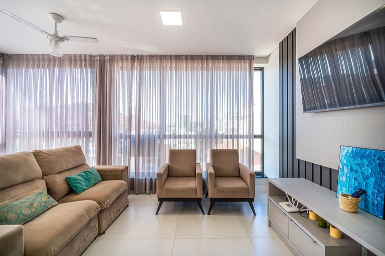 Djalma 105 - Apartamento Amplo com 3 Suítes no Centro de Bom