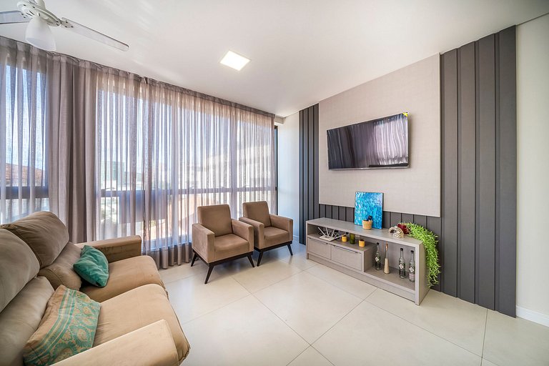 Djalma 105 - Apartamento Amplo com 3 Suítes no Centro de Bom