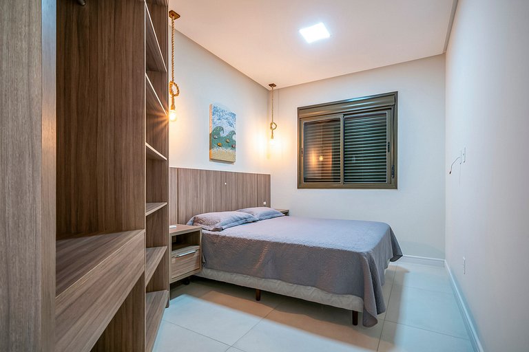 Djalma 105 - Apartamento Amplo com 3 Suítes no Centro de Bom