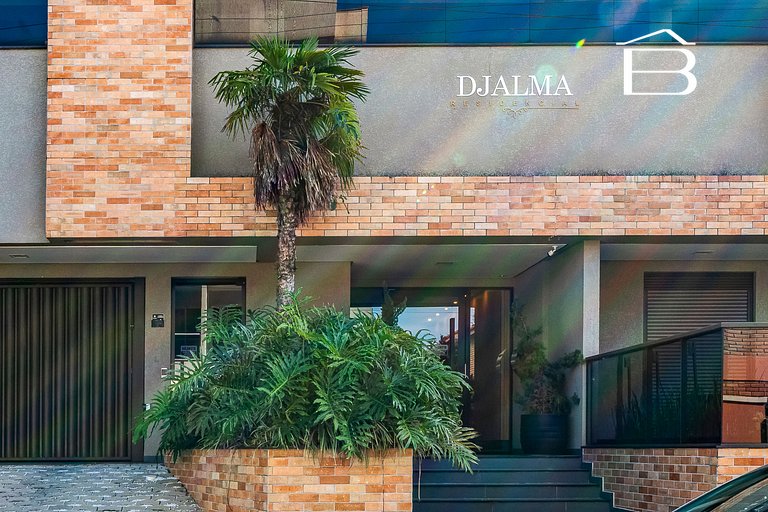 Djalma 105 - Apartamento espacioso con 3 suites en el centro