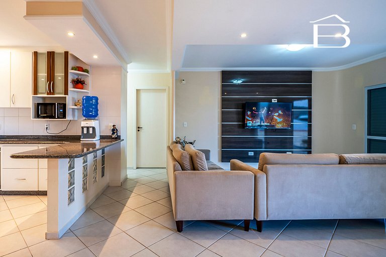 Casa para Temporada na Praia de Mariscal | 4 Quartos, Jardim